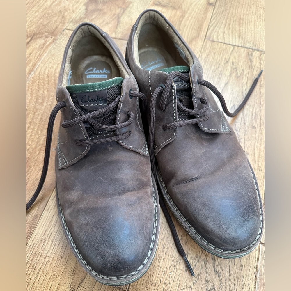 Clark’s collection leather shoes with suede heel & soft ortholite cushion